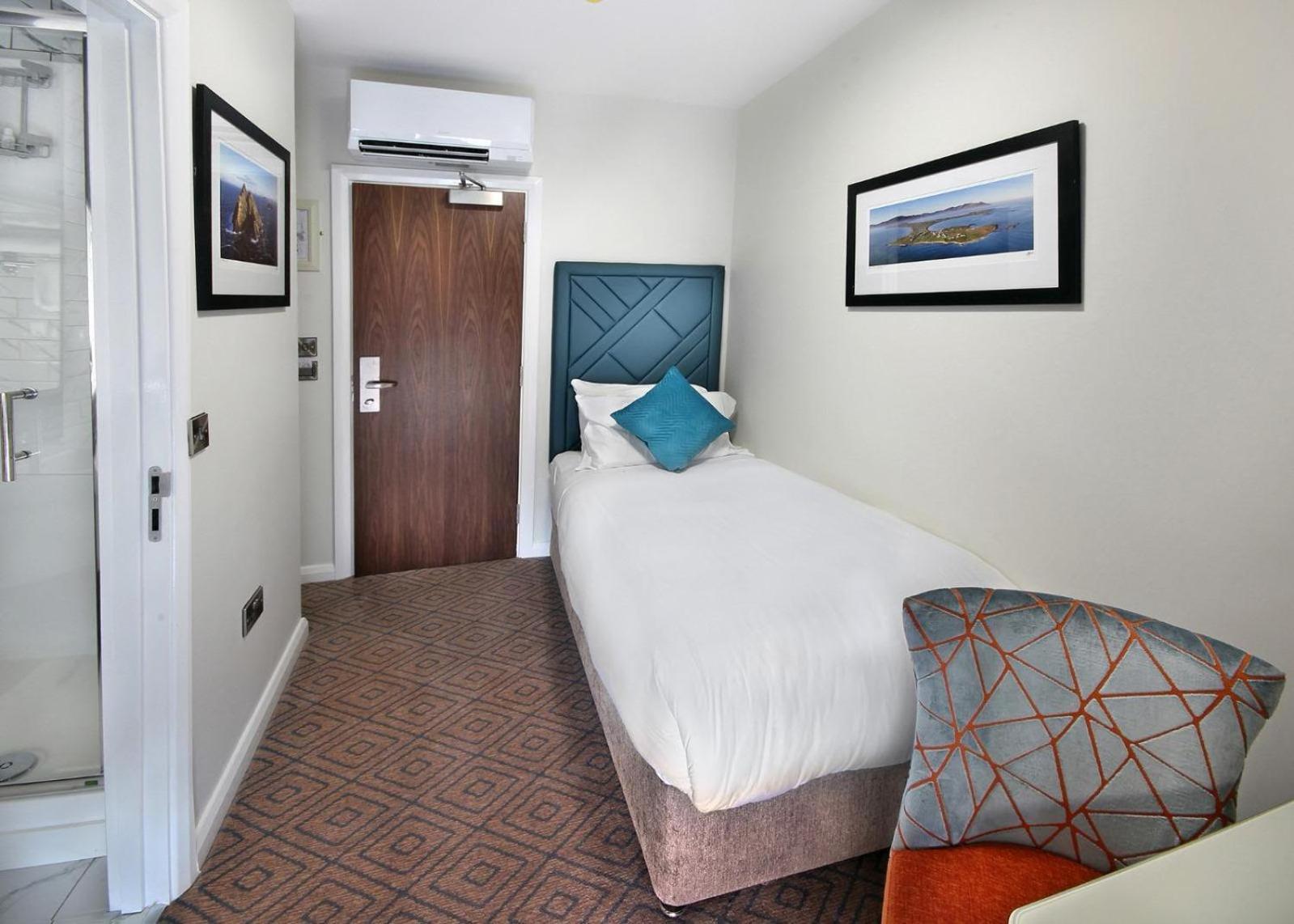Hotel The Bailie, Main St Bailieborough, A82T6C6 Cavan Exterior foto